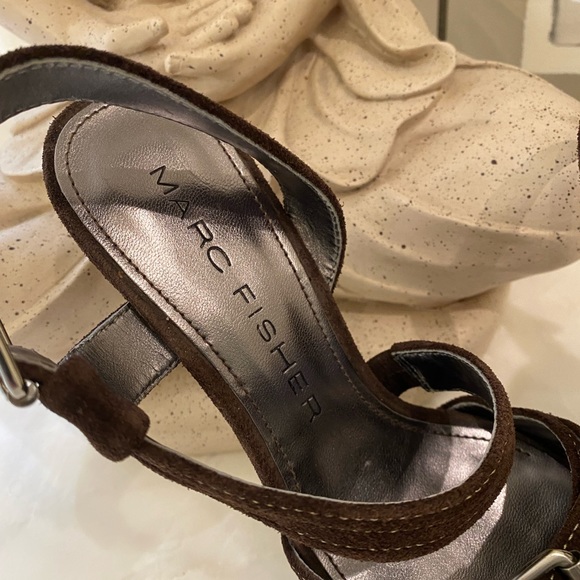 EUC Marc Fisher suede sandals - Picture 2 of 6